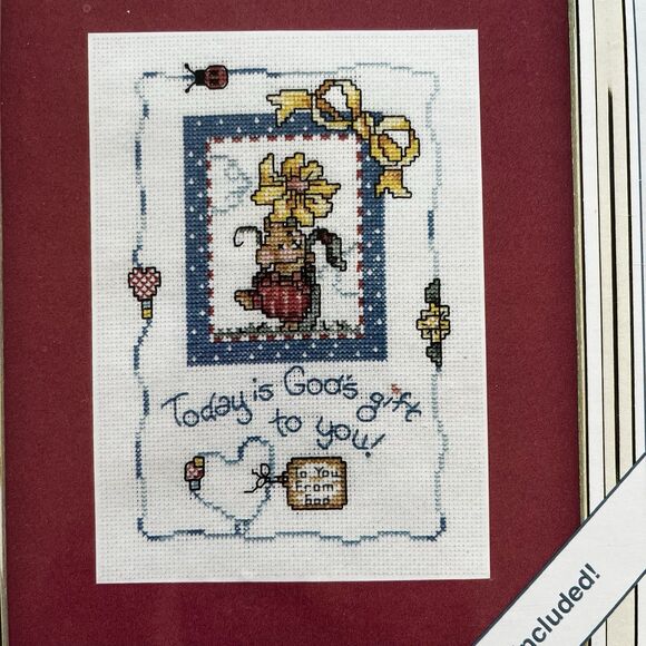 NEW Weekenders Blessings "Today is God's Gift" Counted Cross Stitch Kit 5" x 7" - Picture 4 of 5